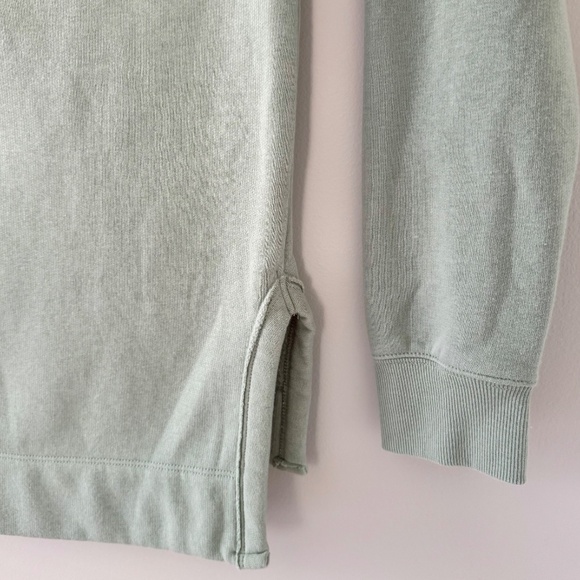 Universal Threads Sage Green Crewneck Sweatshirt - Picture 3 of 9